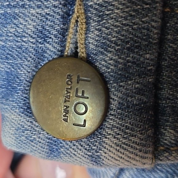 Ann Taylor Loft Denim Jeans 32 inches waist Inseam 23 inches - Picture 3 of 5